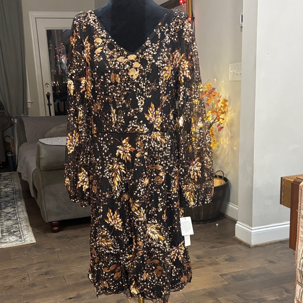 Maggy London Autumn Floral Long Sleeve Dress